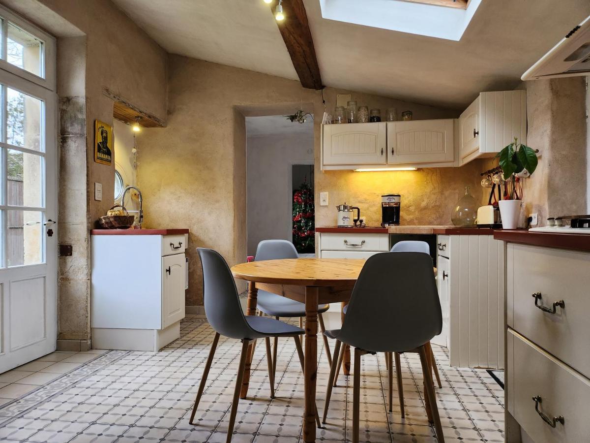 Maison Chaleureuse Et Familiale. Nalliers  Exteriér fotografie